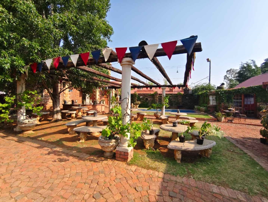 6 Bedroom Property for Sale in Quaggafontein Free State